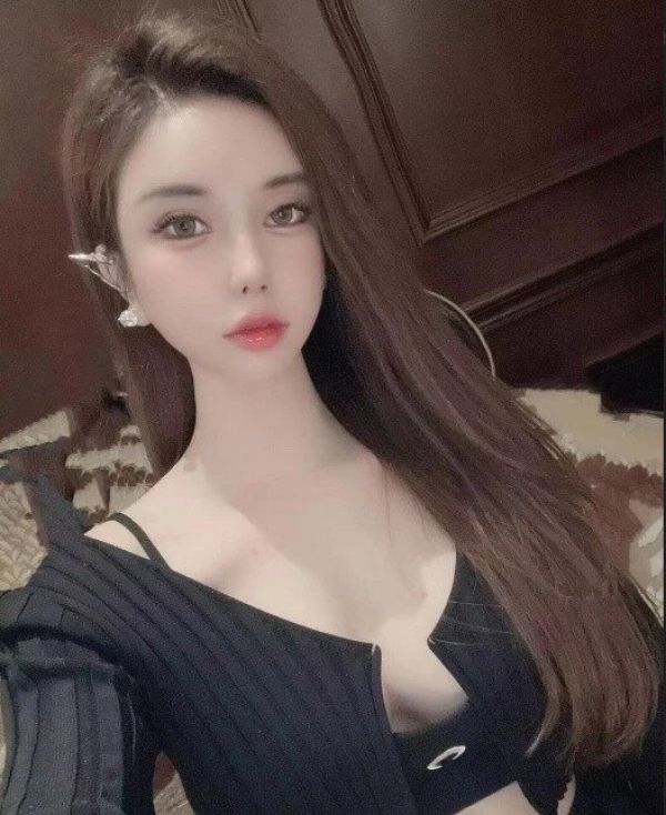 Escort girl for anal sex — from SGD 300 per hour